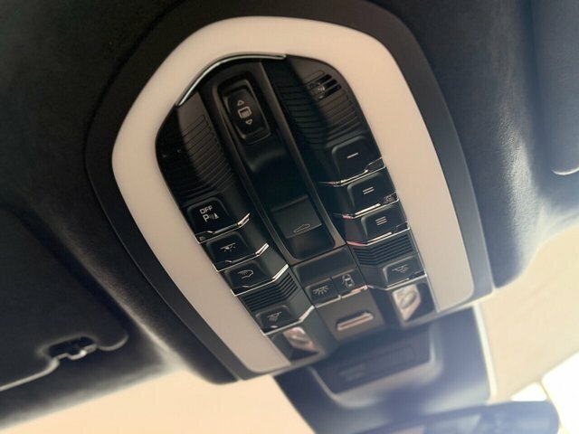 Porsche Macan 3.0L D S Pdk Sport Design Package Pan Roof Pasm E Grey #36