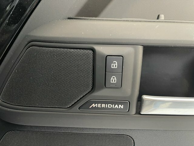Land Rover Defender 110 D250 X-dynamic Se White #20