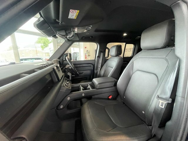 Land Rover Defender 110 D250 X-dynamic Se White #42