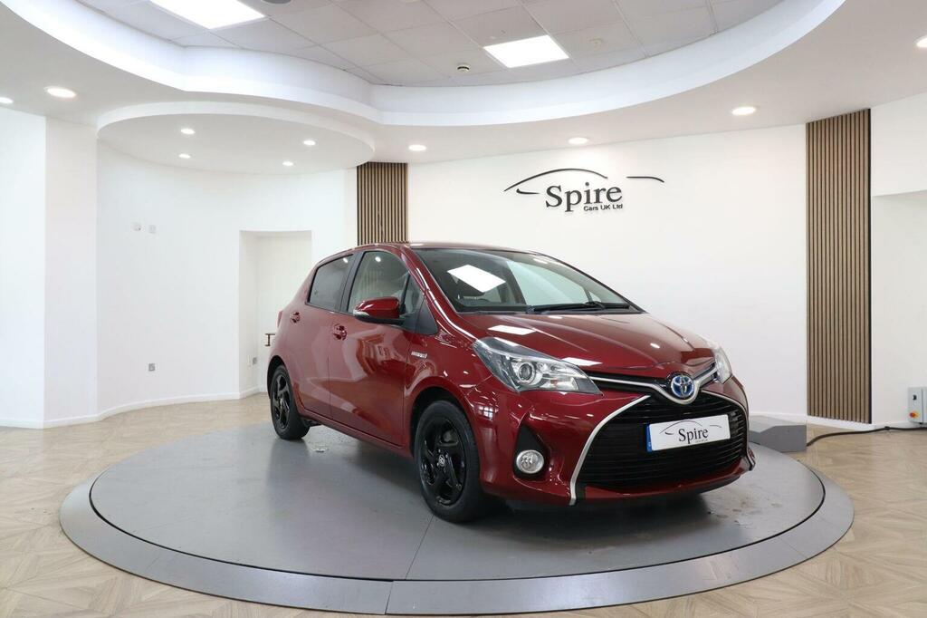 Toyota Yaris 1.5 Vvt-h Icon E-cvt Euro 6 Ss Red #3