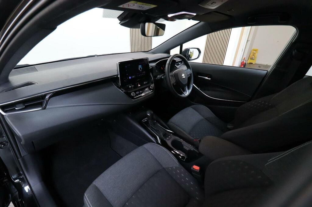 Suzuki Swace 1.8 Hybrid Ultra Cvt Silver #9