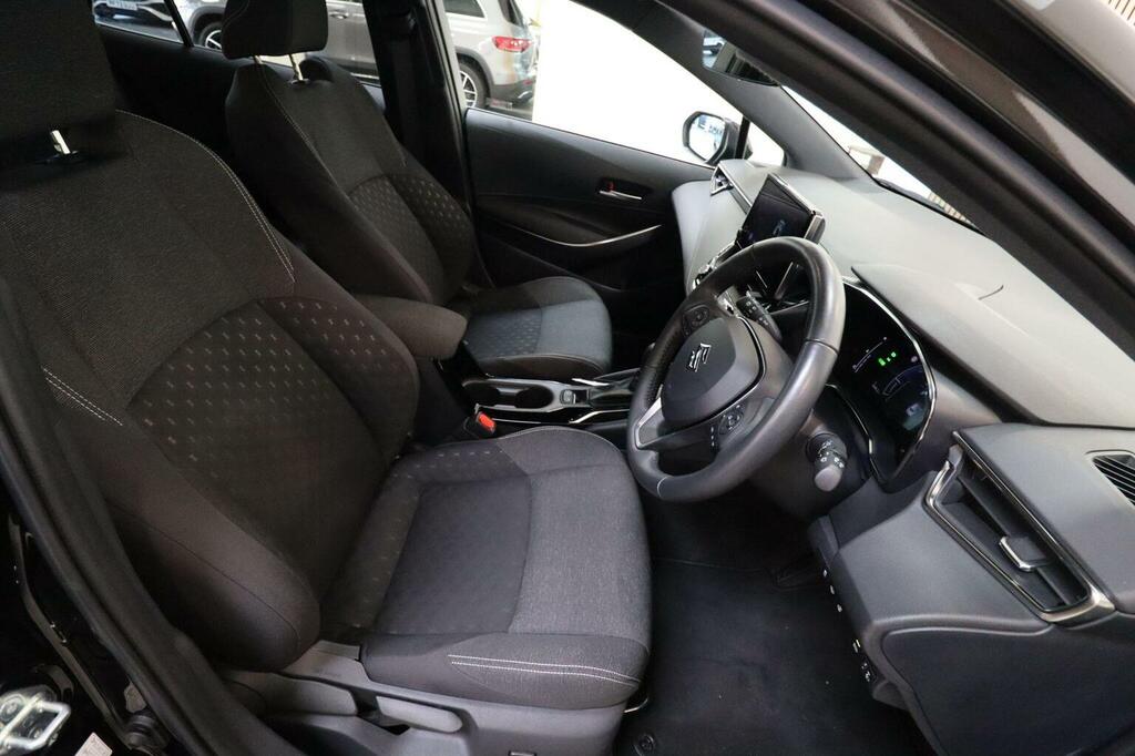 Suzuki Swace 1.8 Hybrid Ultra Cvt Silver #16