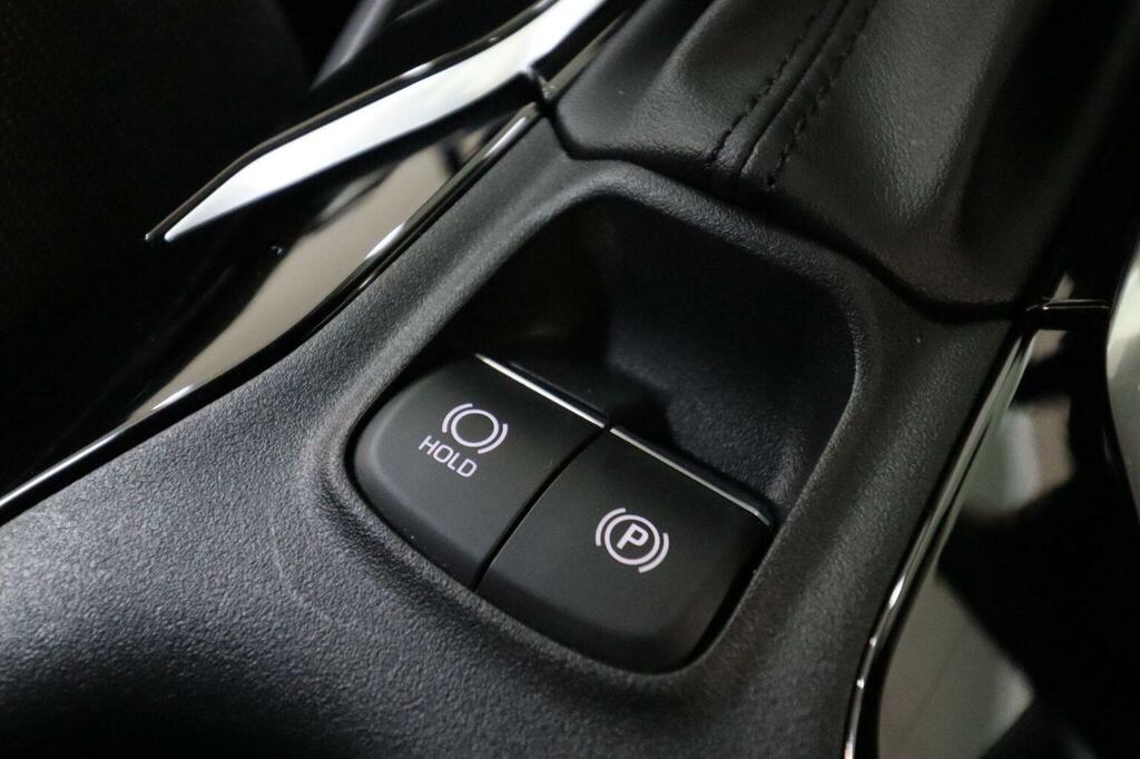 Suzuki Swace 1.8 Hybrid Ultra Cvt Silver #23