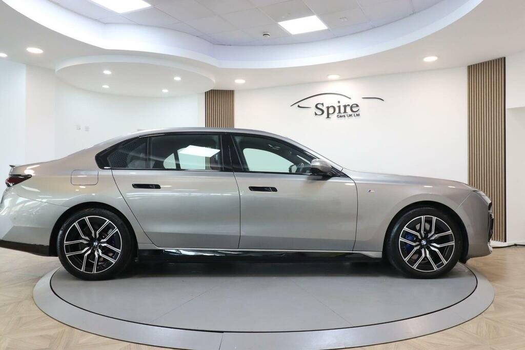 BMW i7 Saloon 50 105.7Kwh M Sport Edrive 20242 Grey #4
