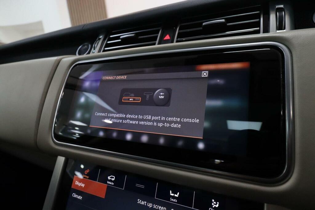 Land Rover Range Rover V8 Dynamic Black #37