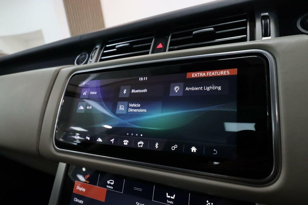 Land Rover Range Rover V8 Dynamic Black #34