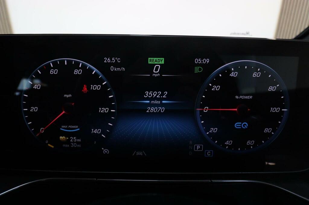 Mercedes-Benz EQC Suv Black #35