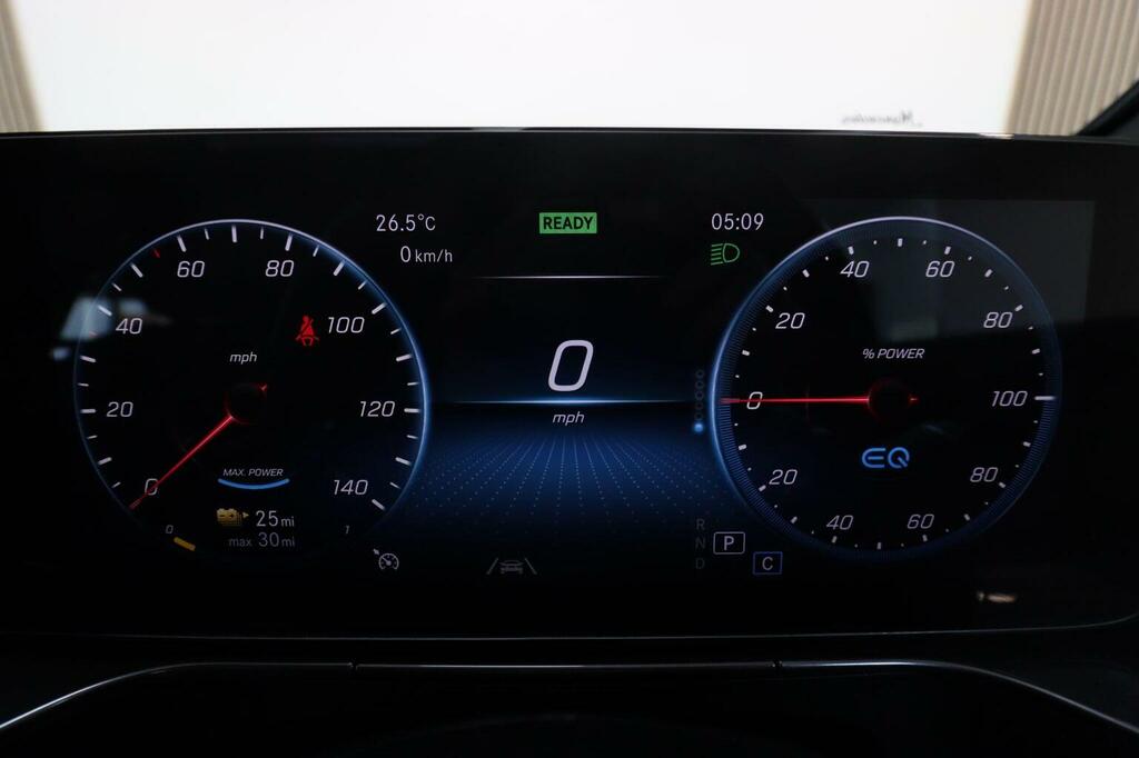 Mercedes-Benz EQC Suv Black #36