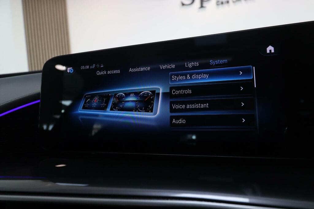 Mercedes-Benz EQC Suv Black #32