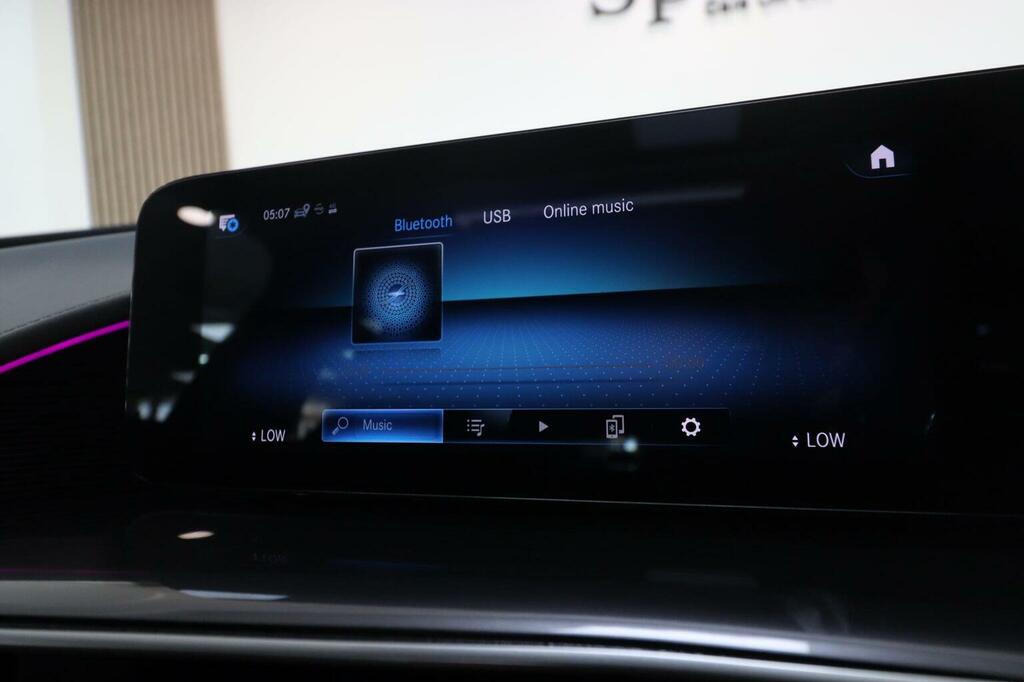 Mercedes-Benz EQC Suv Black #25