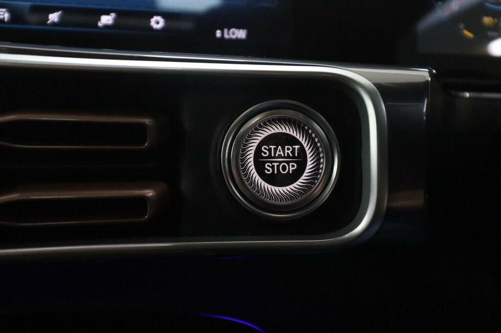 Mercedes-Benz EQC Suv Black #20
