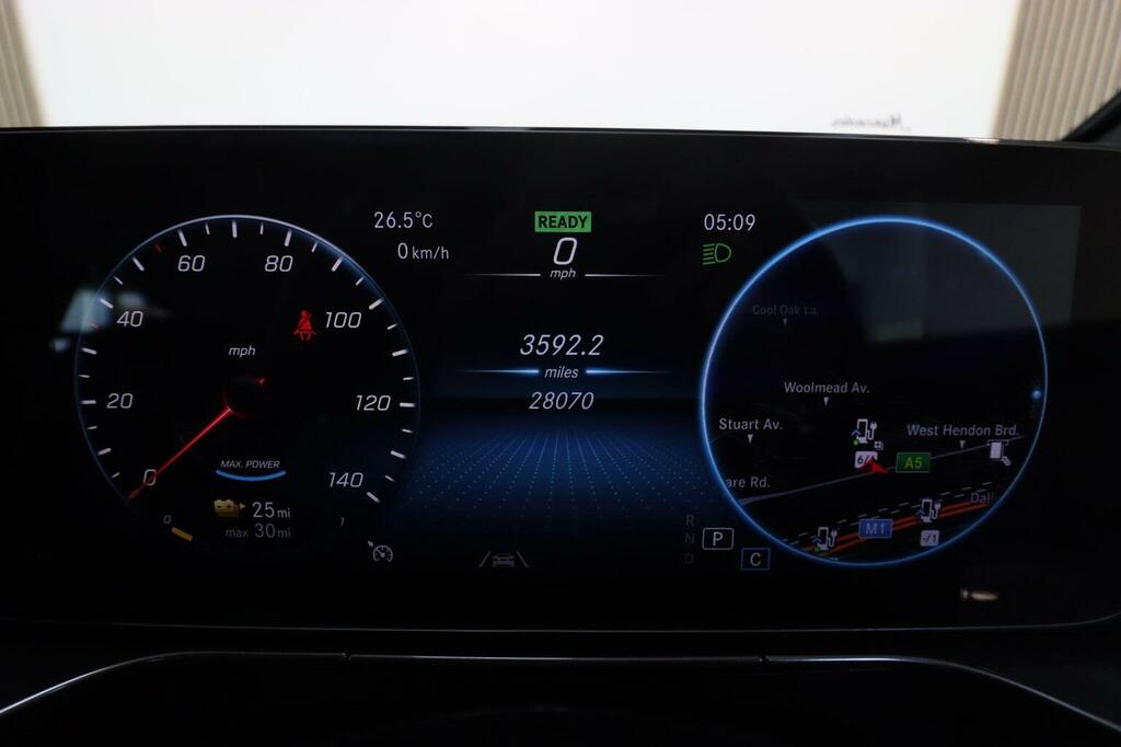 Mercedes-Benz EQC Suv Black #37