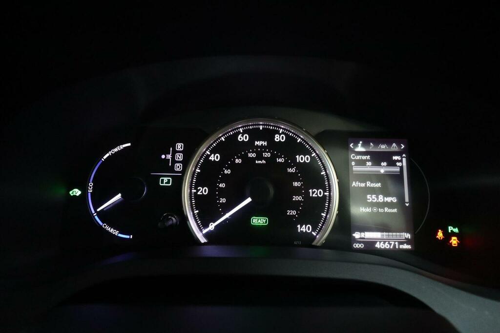 Lexus CT 1.8 200H Premier Cvt Euro 6 Ss Silver #35