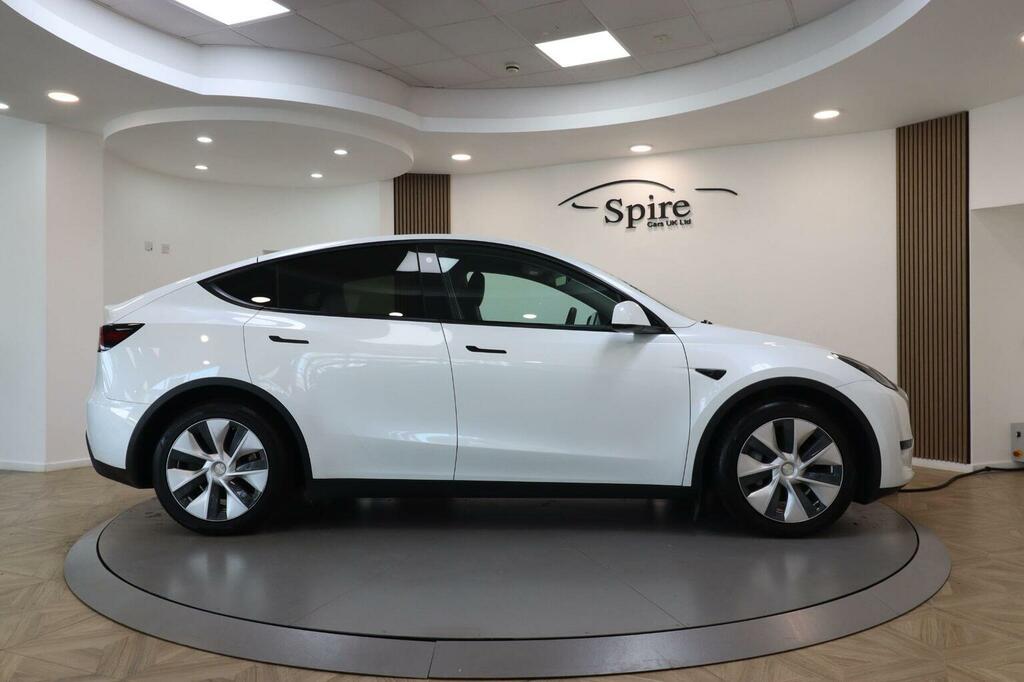 Tesla Model Y Suv Rwd 202272 White #4