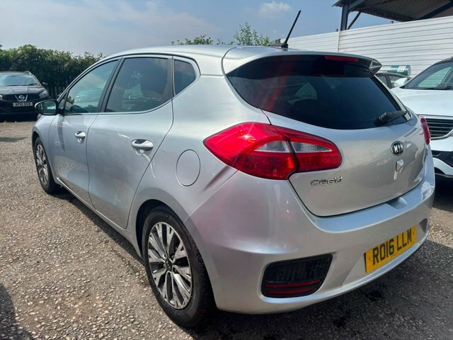 Kia Ceed Crdi 3 Hatchback RO16LLM Silver #6