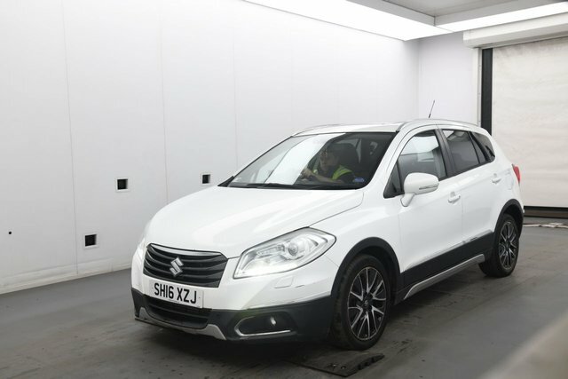 Suzuki SX4 S Cross Ddis Sz5 Suv White #2