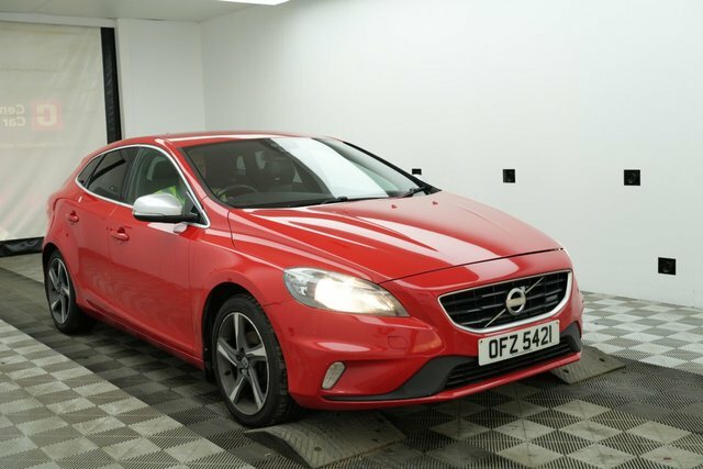 Volvo V40 D2 R-design Hatchback Red