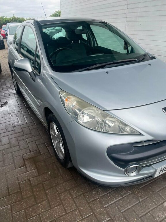 Peugeot 207 72 Bhp Silver