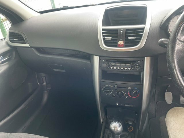 Peugeot 207 1.4 2009 Silver #10