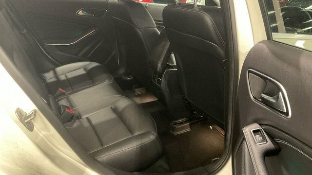 Mercedes-Benz A Class 1.5 A180d Amg White #10