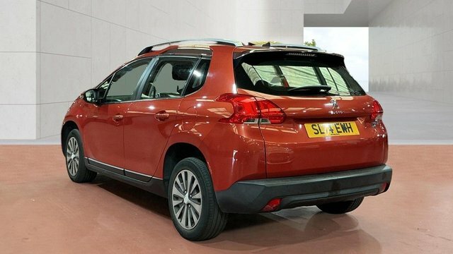 Peugeot e-2008 E-hdi Active Suv Red #3