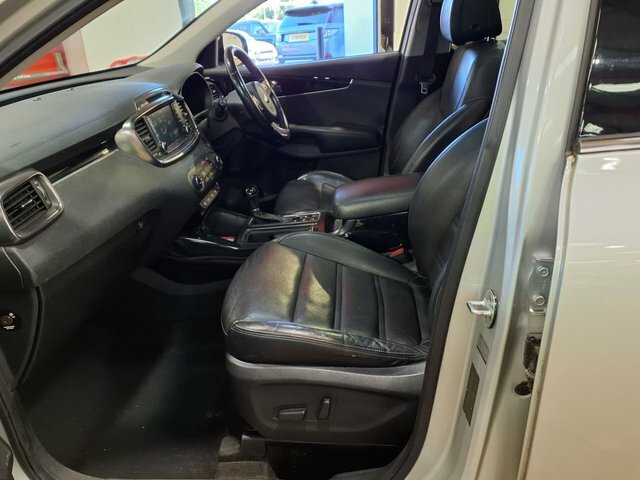Kia Sorento Sorento Kx-2 Crdi Isg 4X4 Grey #18