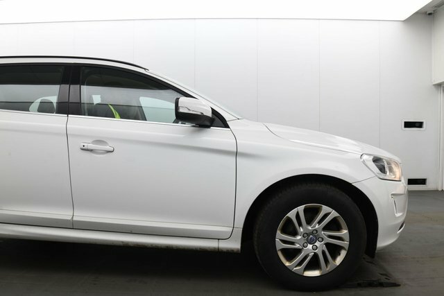 Volvo XC60 D4 R-design Nav Detachable Towbar, Hea Blue #11