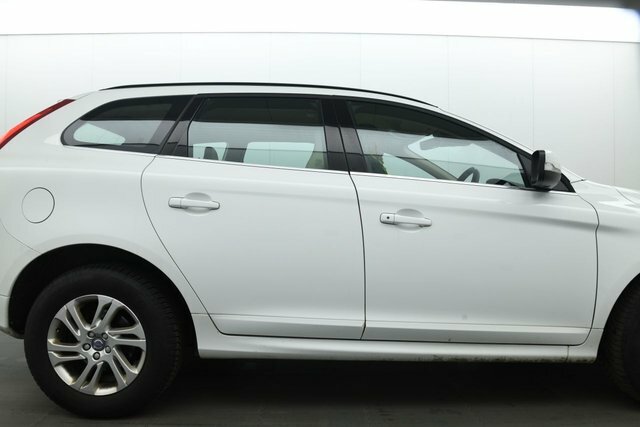 Volvo XC60 D4 R-design Nav Detachable Towbar, Hea Blue #10