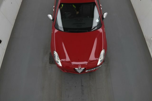 Alfa Romeo Giulietta Tb Multiair Sportiva Hatchback Red #3