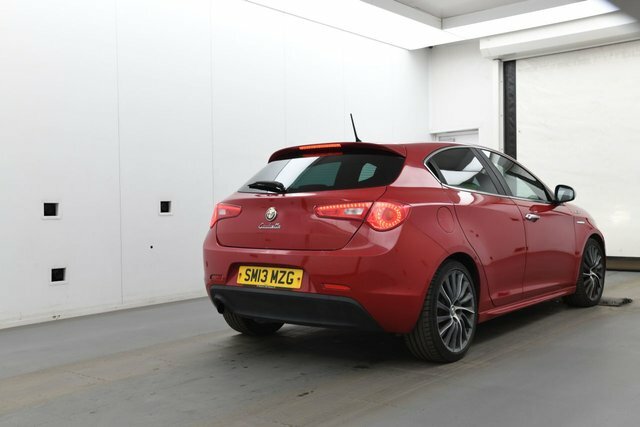 Alfa Romeo Giulietta 1.4 Tb Red #13