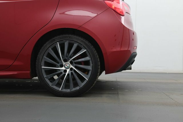 Alfa Romeo Giulietta 1.4 Tb Red #12