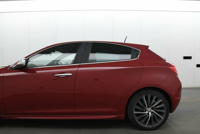 Alfa Romeo Giulietta 1.4 Tb Red #9