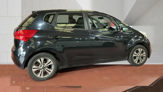 Kia Venga 3 Mpv Black #5