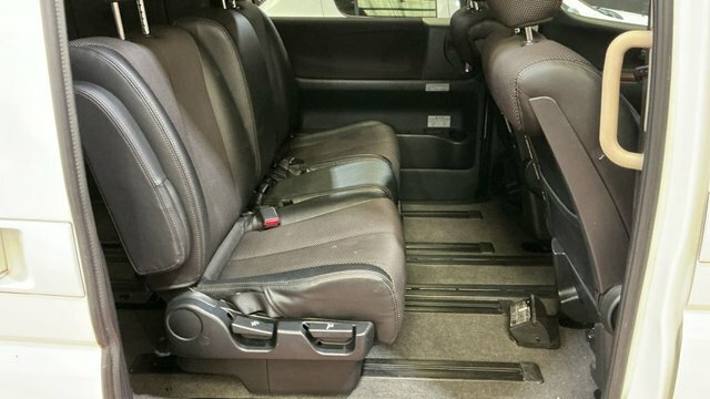 Nissan Elgrand 3.5 3.5 White #8