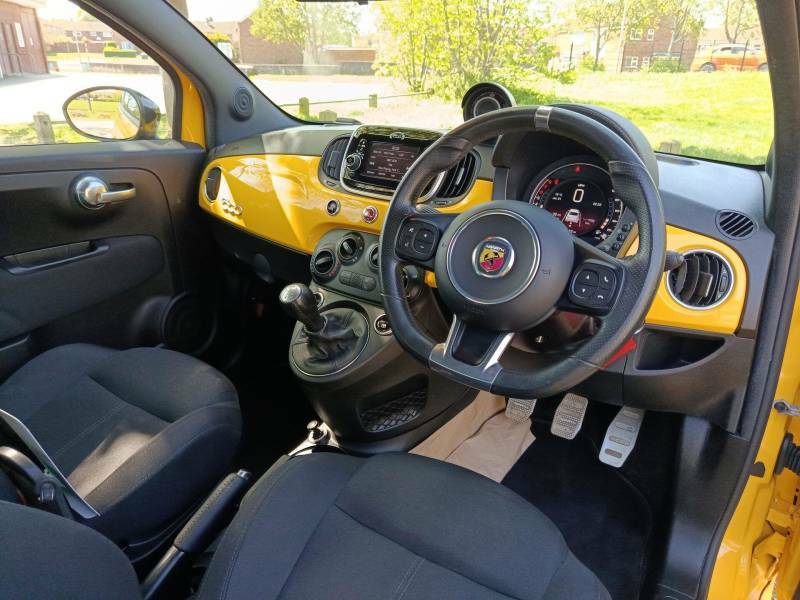 Abarth 595 1.4 T-jet Hatchback Euro 6 145 Yellow #4