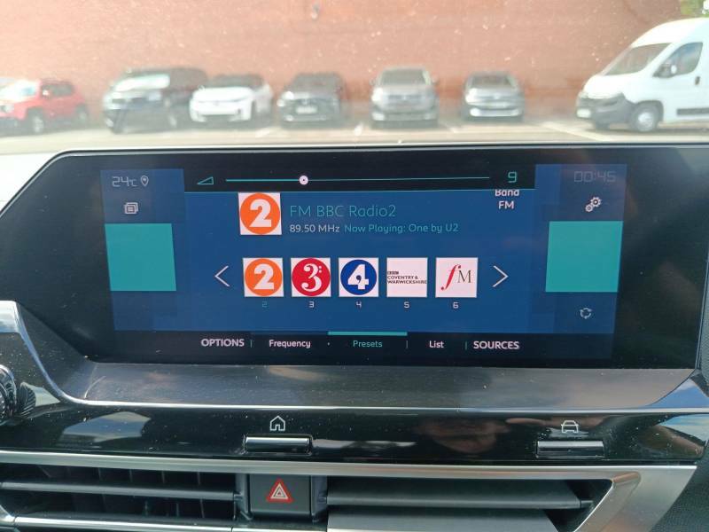 Citroen e-C4 50Kwh Shine Plus Hatchback 7.4K #4