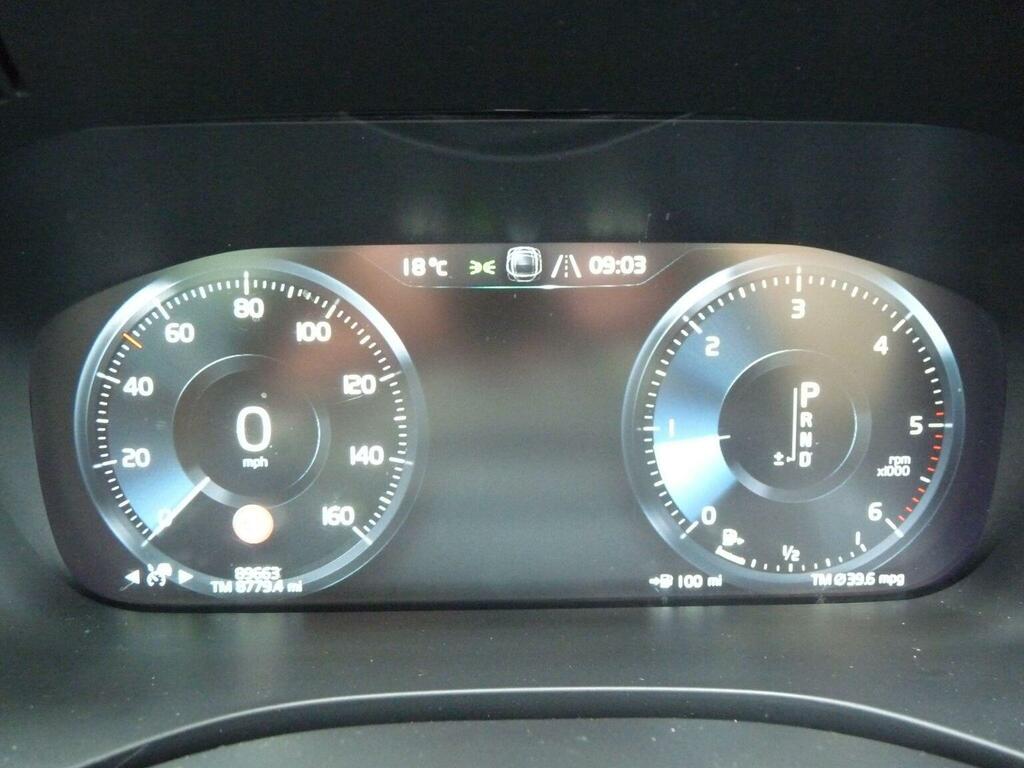 Volvo XC60 Silver #28