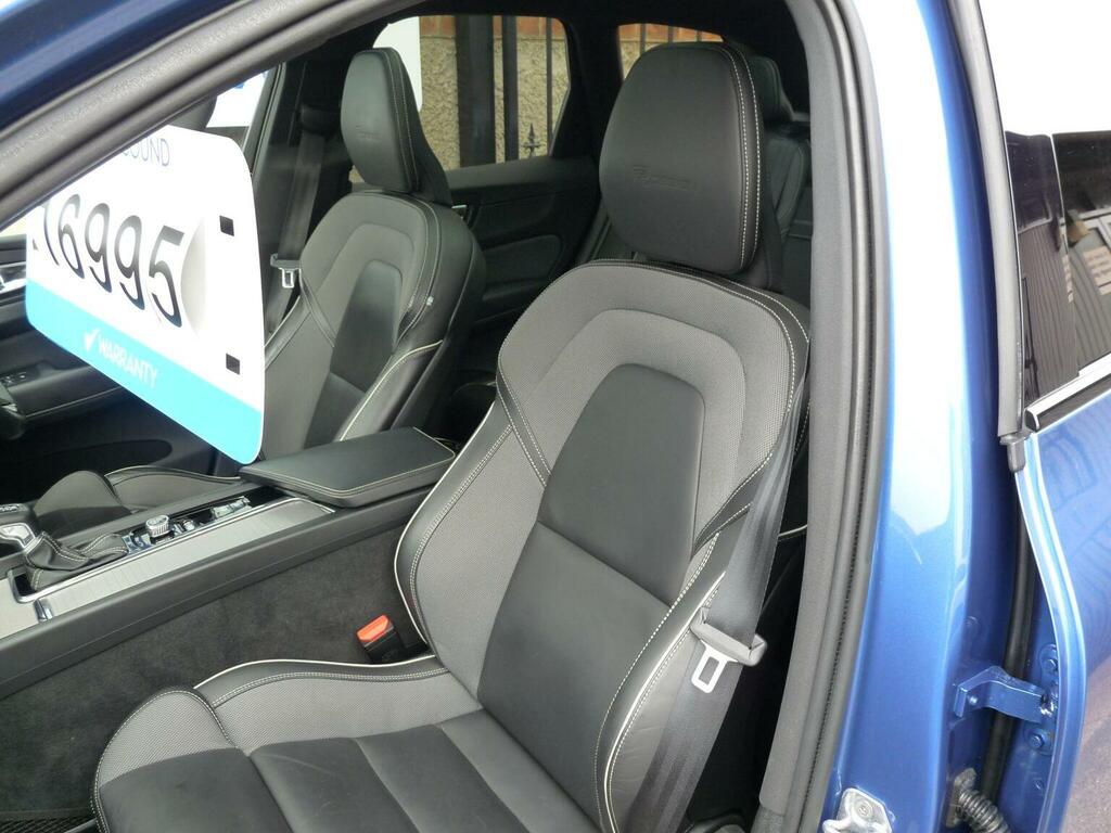Volvo XC60 Silver #30