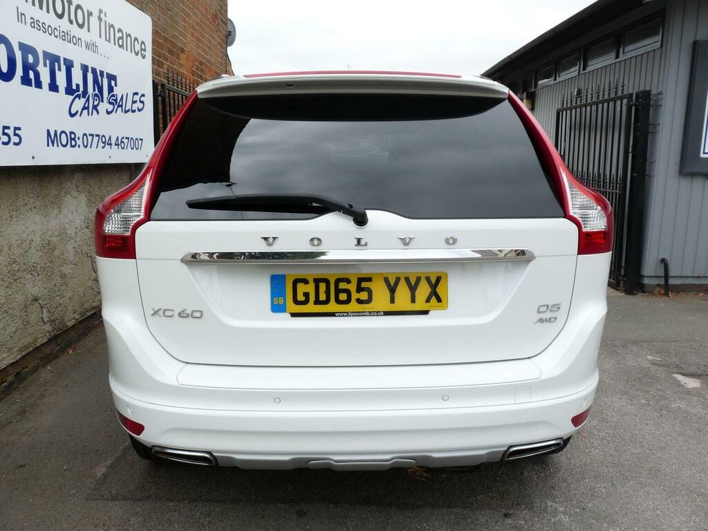 Volvo XC60 D4 181 R Design Black #32