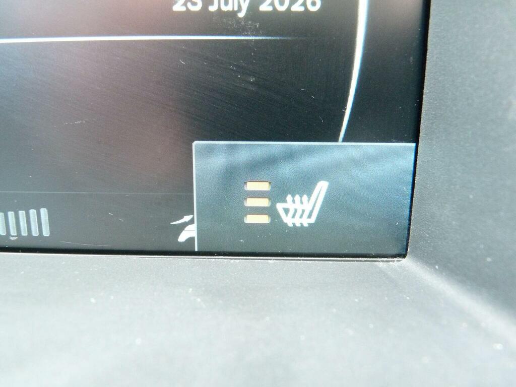 Volvo XC60 D4 181 R Design Black #13