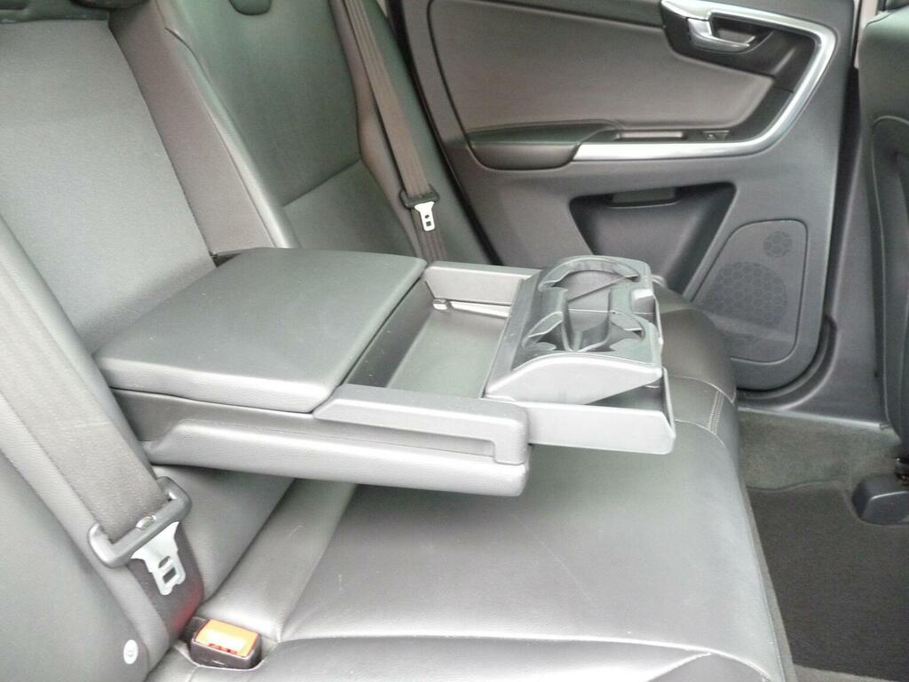 Volvo XC60 2.4 D5 Se Lux Nav Awd Euro 6 Ss White #6