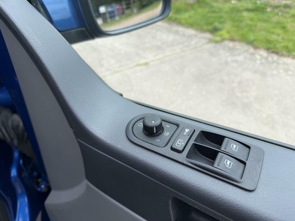 Volkswagen California 2008 California Se Tdi 174 E4 Tip Blue #37