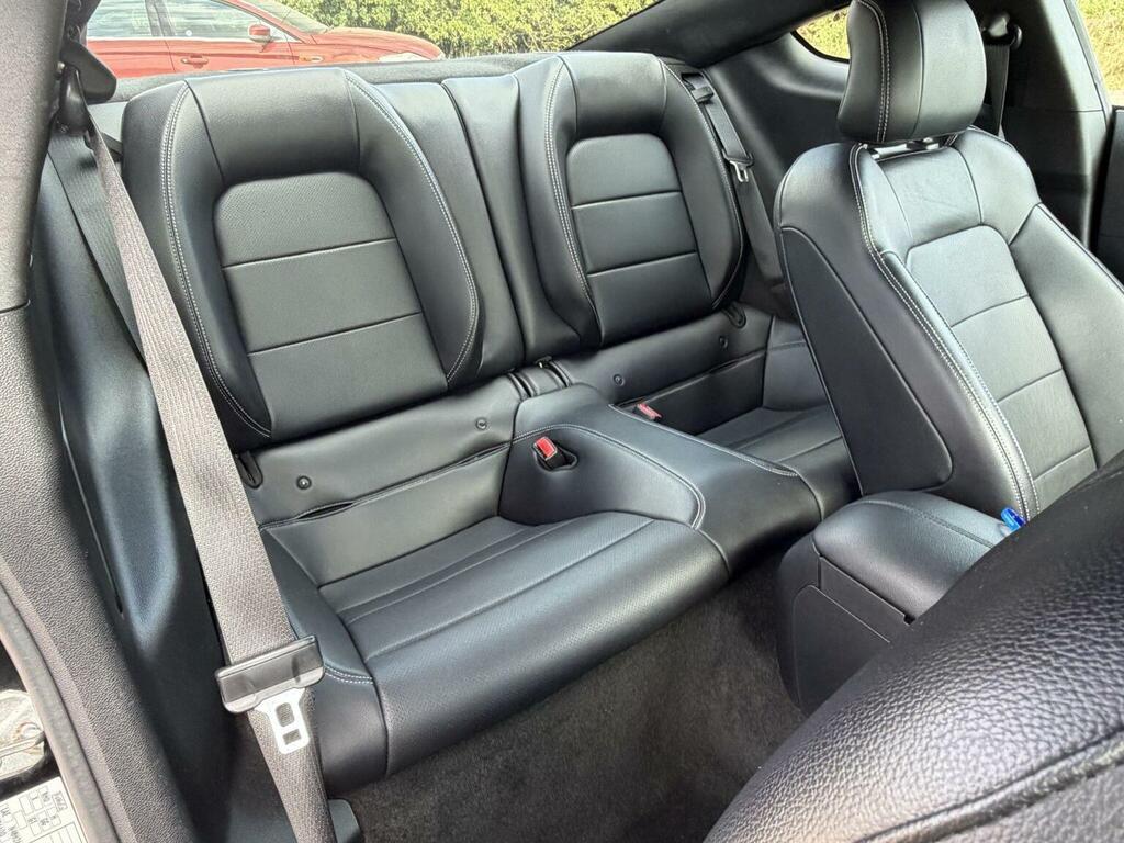 Ford Mustang Gt Custom Pack 5.0 V8 416Ps Convertible Red #69