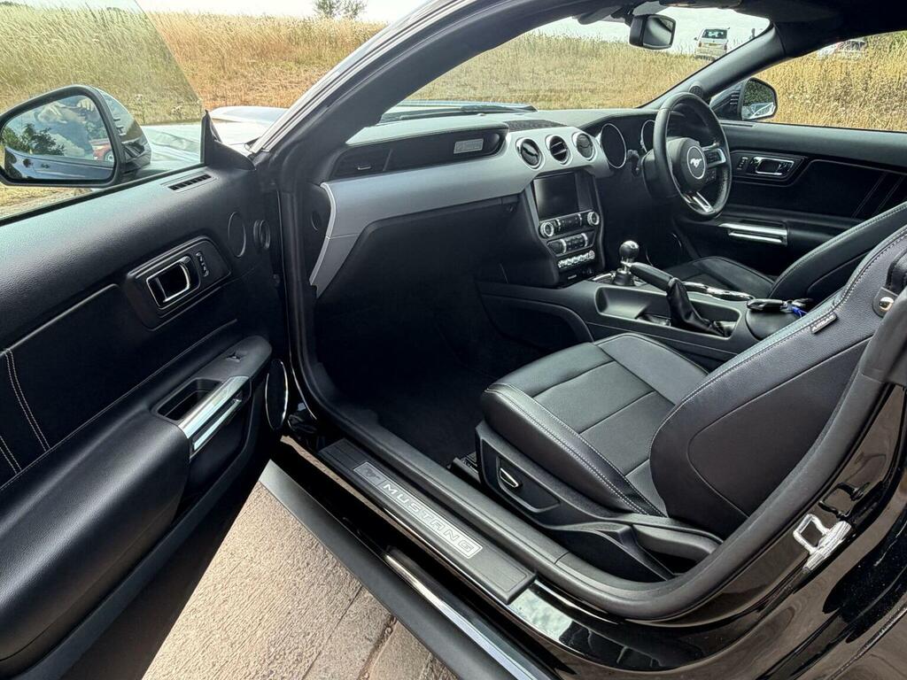 Ford Mustang 2.3T Ecoboost Fastback Euro 6 Black #4