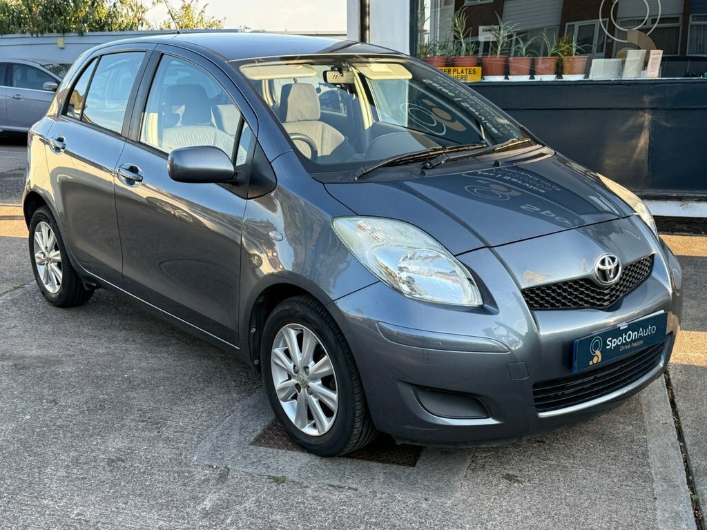 Toyota Yaris Dual Vvt-i Tr Hatchback Blue