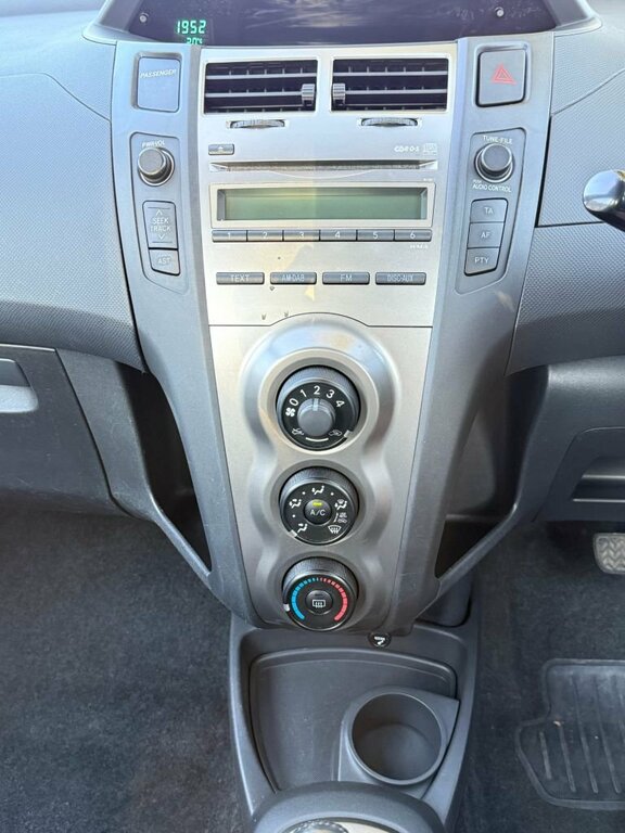 Toyota Yaris 1.33 Dual Vvt-i Tr Euro 4 Ss Silver #9