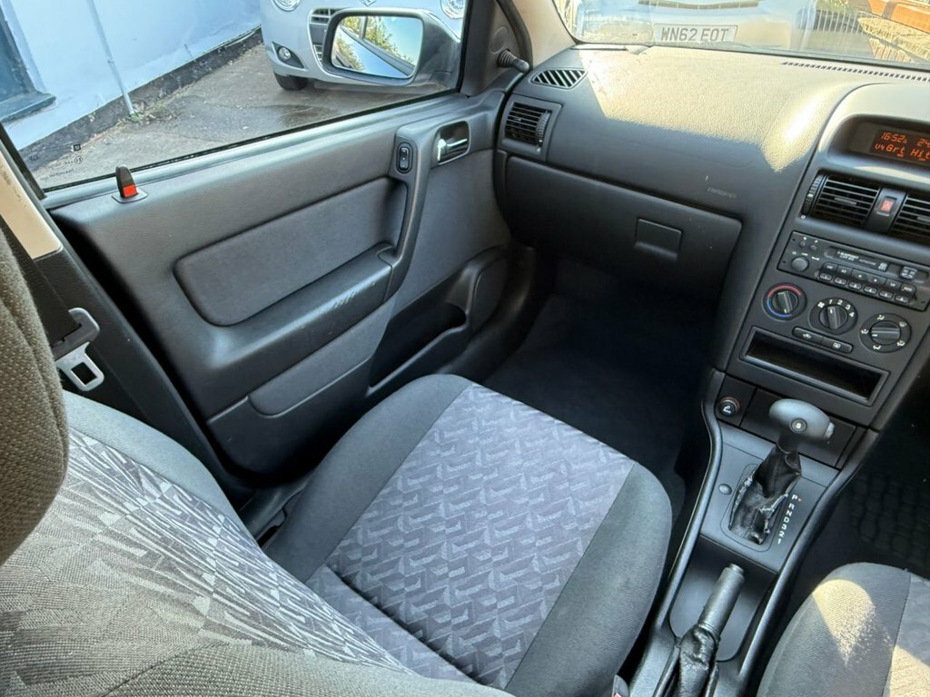 Vauxhall Astra Coupe Blue #15