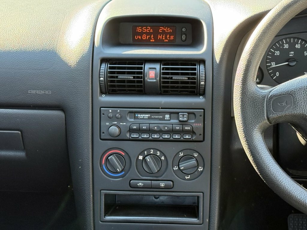 Vauxhall Astra Coupe Blue #10