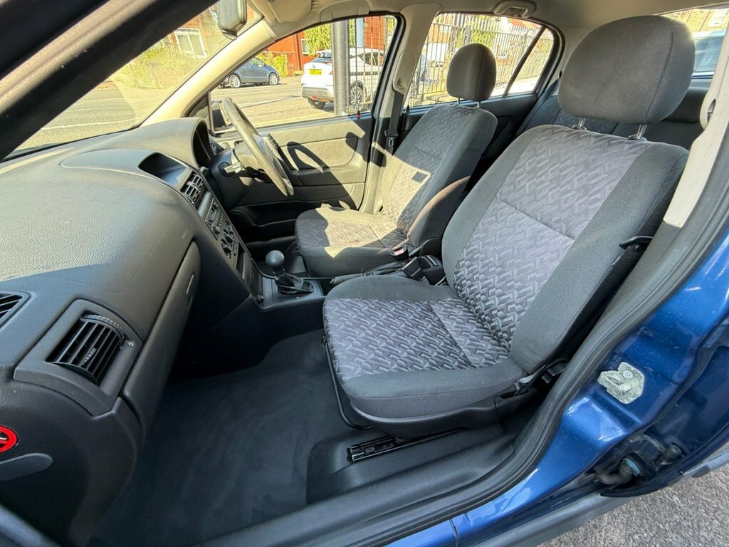 Vauxhall Astra Coupe Blue #24
