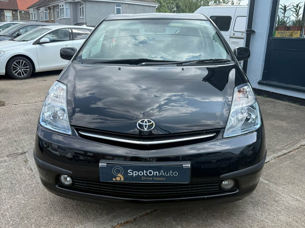 Toyota Prius T Spirit Hatchback Black #5